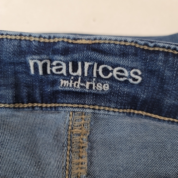 Maurices Jeans - Picture 5 of 9